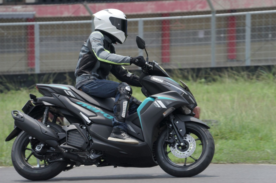 Sensasi Berkendara All New Aerox 155 Connected Bersama Awak Media